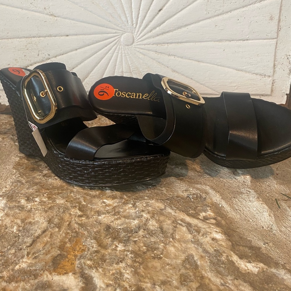 4/$10 NWT Toscanella black Wedge Sandals Made In Italy new sz 9.5